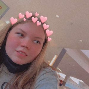 Meet your Posher, Addison